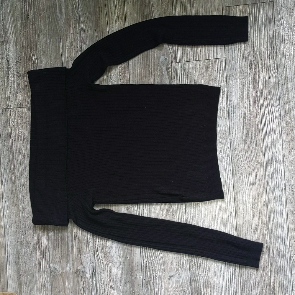 H&M Off the Shoulder Ribbed Top S